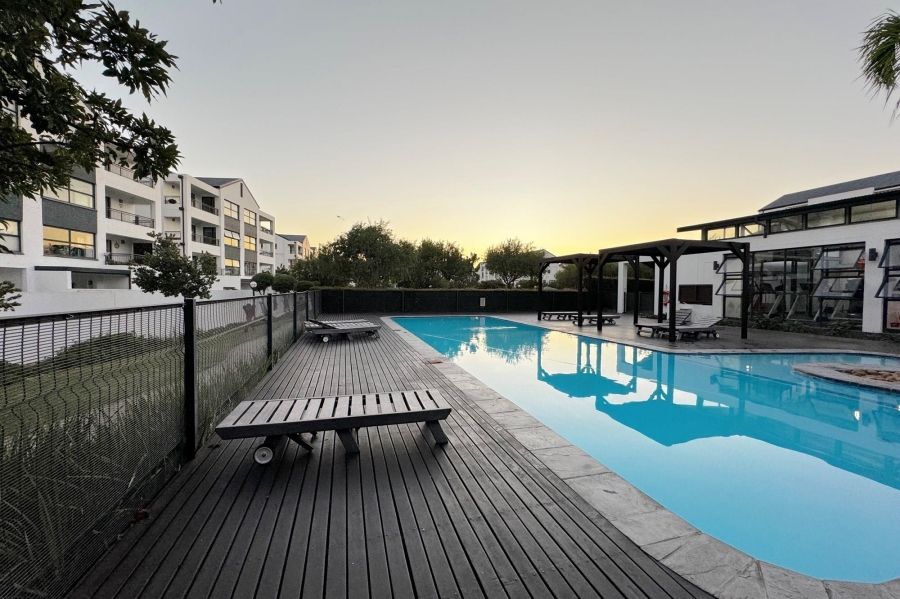 1 Bedroom Property for Sale in Sandown Western Cape